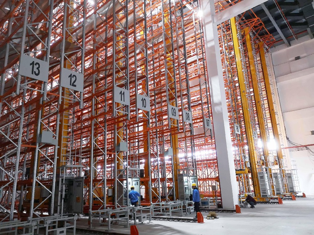 定制橫梁式貨架時(shí)應(yīng)該注意哪些問(wèn)題呢？